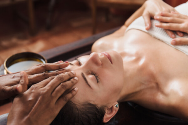 Avantages du massage ayurvédique